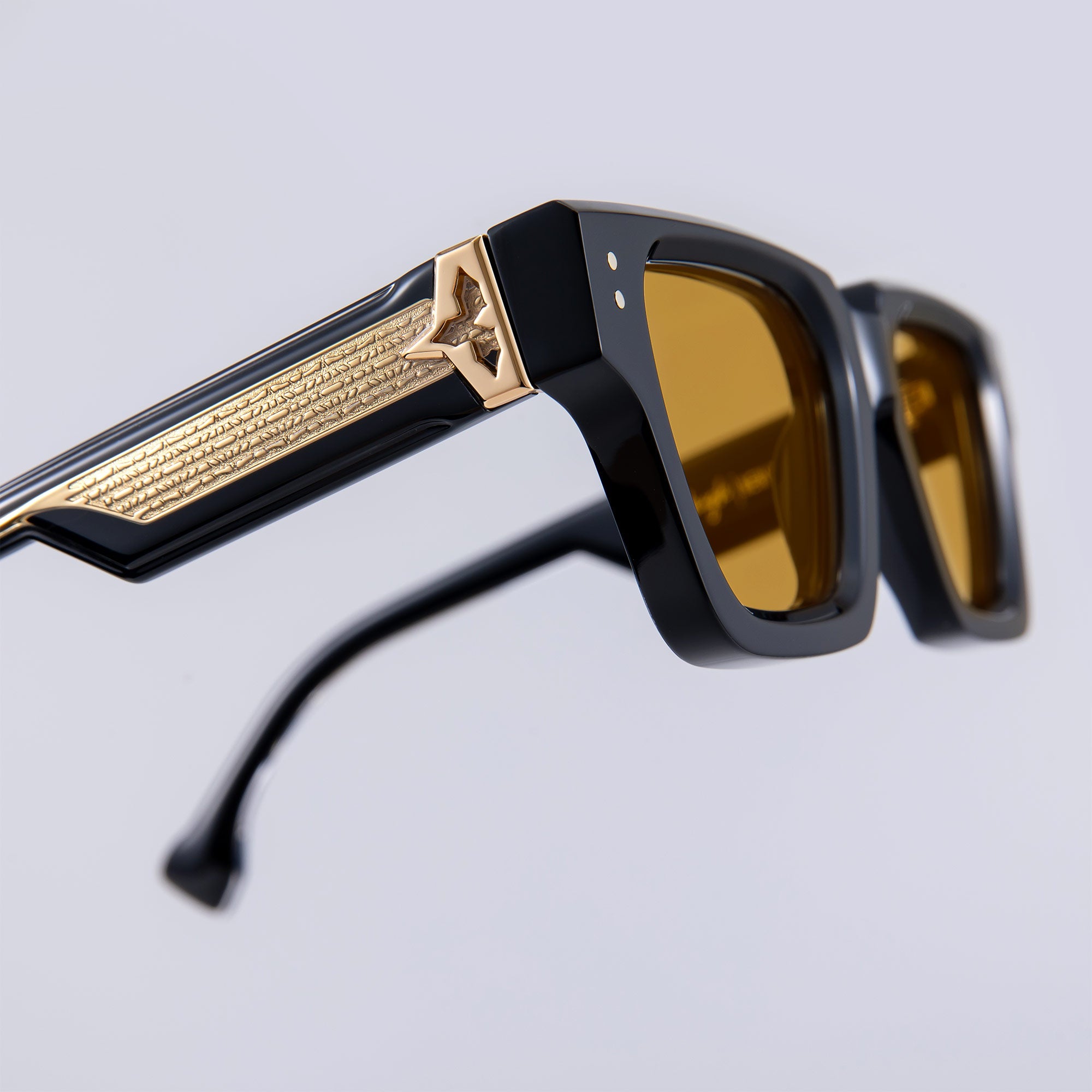 Donahugh-sunglasses-blackgold